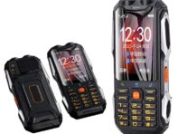 YEEMI Q9 + мобильный телефон с кнопками 4G